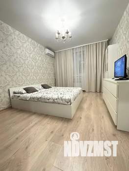 1-к квартира, посуточно, 42м2, 5/25 этаж