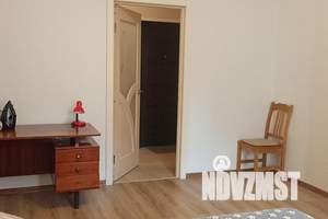 1-к квартира, посуточно, 35м2, 3/15 этаж