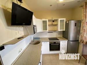 1-к квартира, посуточно, 38м2, 7/25 этаж