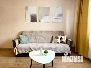 1-к квартира, посуточно, 42м2, 1/1 этаж