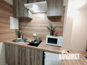 Студия квартира, посуточно, 24м2, 1/25 этаж