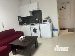 Студия квартира, посуточно, 28м2, 1/25 этаж