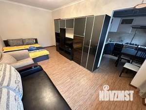 Студия квартира, посуточно, 33м2, 1/5 этаж