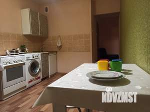 1-к квартира, посуточно, 44м2, 3/25 этаж
