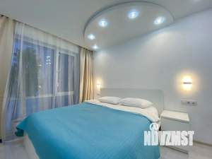 1-к квартира, посуточно, 40м2, 10/17 этаж