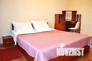 2-к квартира, посуточно, 80м2, 9/9 этаж