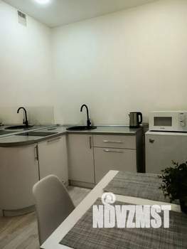 1-к квартира, посуточно, 38м2, 4/17 этаж