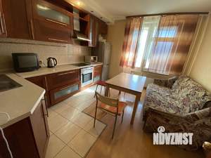 2-к квартира, посуточно, 64м2, 1/1 этаж