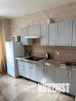 1-к квартира, посуточно, 37м2, 4/25 этаж