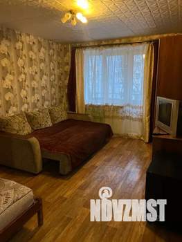 1-к квартира, посуточно, 38м2, 3/9 этаж