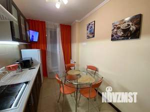 2-к квартира, посуточно, 64м2, 1/1 этаж