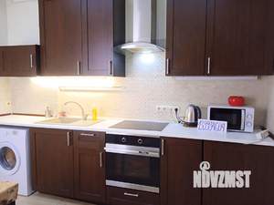 2-к квартира, посуточно, 65м2, 13/21 этаж