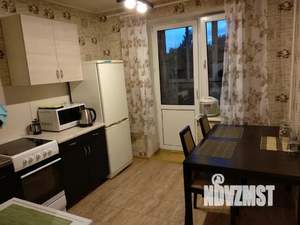 1-к квартира, посуточно, 42м2, 4/10 этаж