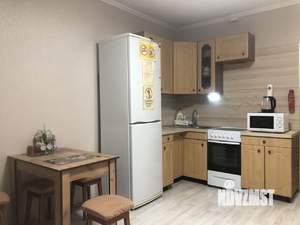 Студия квартира, посуточно, 30м2, 1/17 этаж