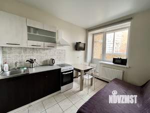 1-к квартира, посуточно, 35м2, 7/17 этаж