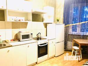 1-к квартира, посуточно, 37м2, 1/17 этаж