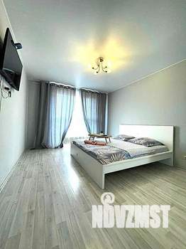 2-к квартира, посуточно, 42м2, 5/17 этаж
