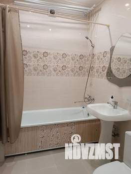 1-к квартира, посуточно, 38м2, 6/22 этаж