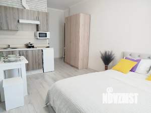 Студия квартира, посуточно, 23м2, 1/25 этаж