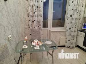 1-к квартира, посуточно, 42м2, 17/22 этаж