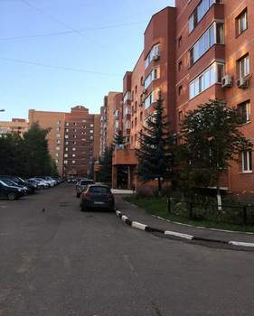 3-к квартира, вторичка, 109м2, 1/9 этаж