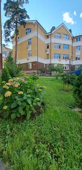 2-к квартира, вторичка, 77м2, 1/4 этаж