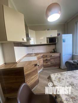 2-к квартира, вторичка, 54м2, 1/4 этаж