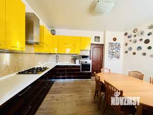 4-к квартира, вторичка, 111м2, 5/5 этаж