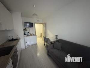 2-к квартира, вторичка, 63м2, 1/17 этаж