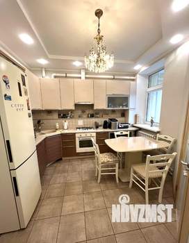 2-к квартира, вторичка, 65м2, 2/4 этаж