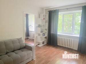 2-к квартира, вторичка, 42м2, 3/3 этаж