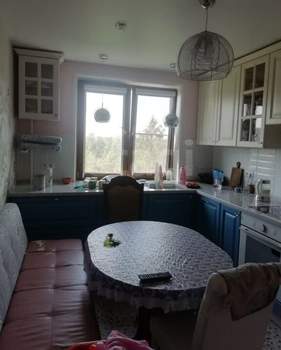 2-к квартира, вторичка, 63м2, 10/17 этаж
