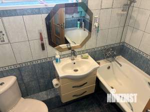 2-к квартира, вторичка, 68м2, 3/17 этаж