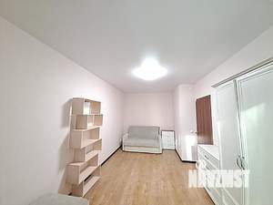 1-к квартира, вторичка, 34м2, 8/17 этаж