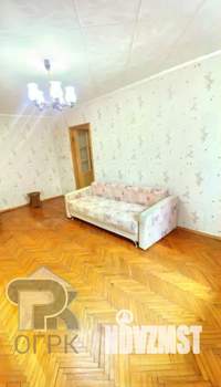 2-к квартира, вторичка, 42м2, 1/5 этаж