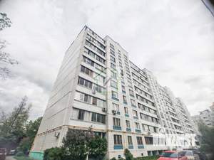3-к квартира, вторичка, 82м2, 9/10 этаж