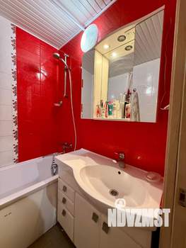 3-к квартира, вторичка, 65м2, 1/17 этаж