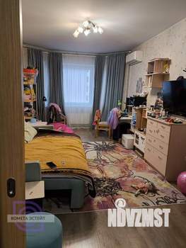 2-к квартира, вторичка, 63м2, 10/17 этаж