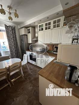 2-к квартира, вторичка, 63м2, 13/15 этаж