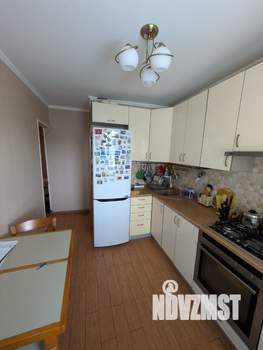 3-к квартира, вторичка, 64м2, 8/9 этаж