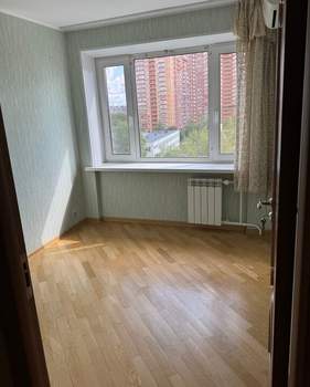 4-к квартира, вторичка, 73м2, 8/8 этаж