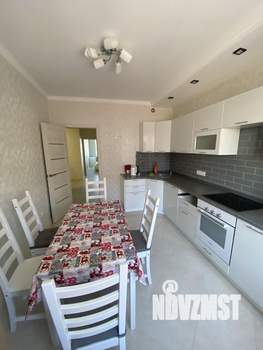 2-к квартира, вторичка, 65м2, 11/18 этаж