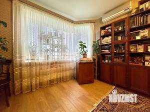 2-к квартира, вторичка, 64м2, 10/13 этаж