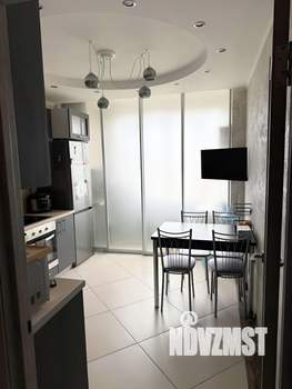 2-к квартира, вторичка, 58м2, 7/25 этаж