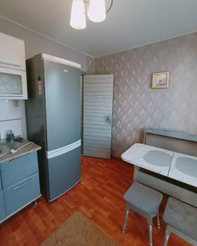 2-к квартира, вторичка, 57м2, 9/17 этаж