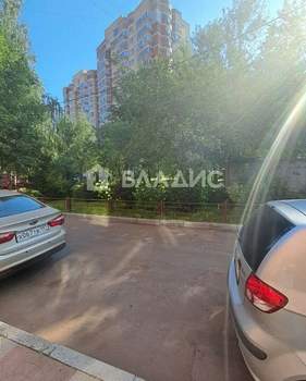 2-к квартира, вторичка, 64м2, 1/7 этаж