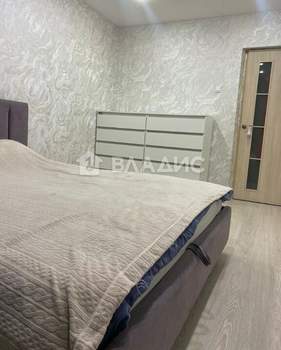 2-к квартира, вторичка, 63м2, 1/17 этаж