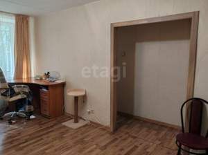 2-к квартира, вторичка, 43м2, 1/5 этаж