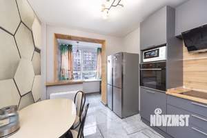 2-к квартира, вторичка, 65м2, 2/14 этаж