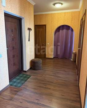 2-к квартира, вторичка, 70м2, 7/17 этаж